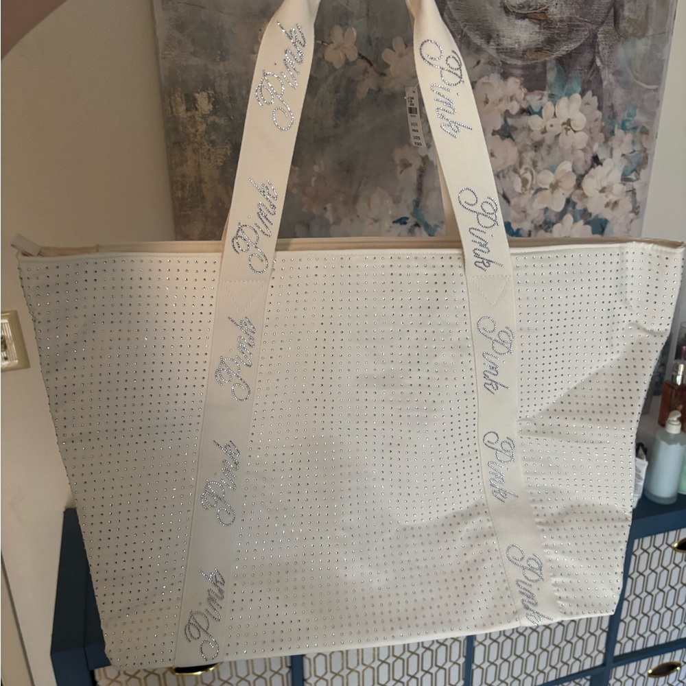2025 holiday PINK Victoria's Secret Zipper Cream Tote